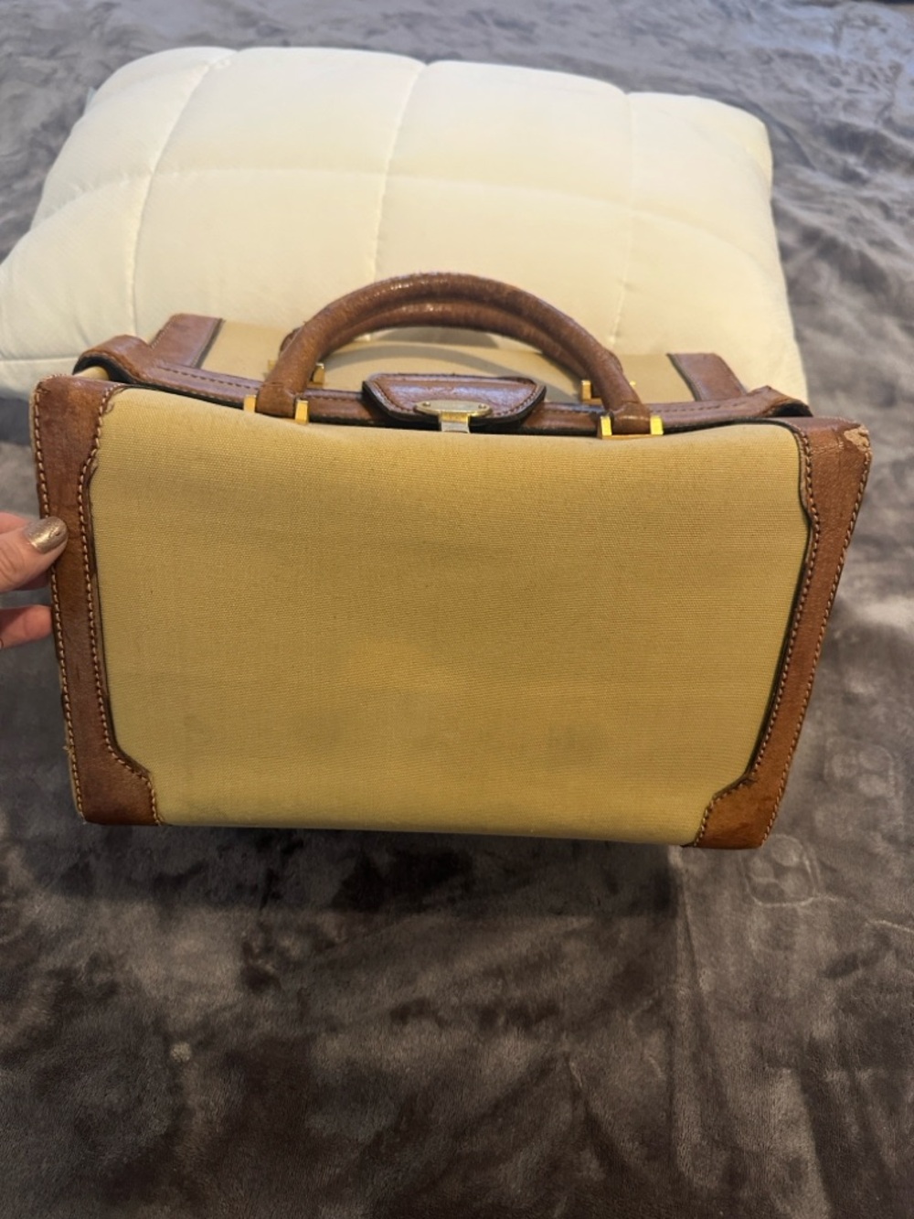 GUCCI Vintage1970s Doctor travel bag Cream Canvas and Tan Leather Top-Handle - Picture 2 of 15